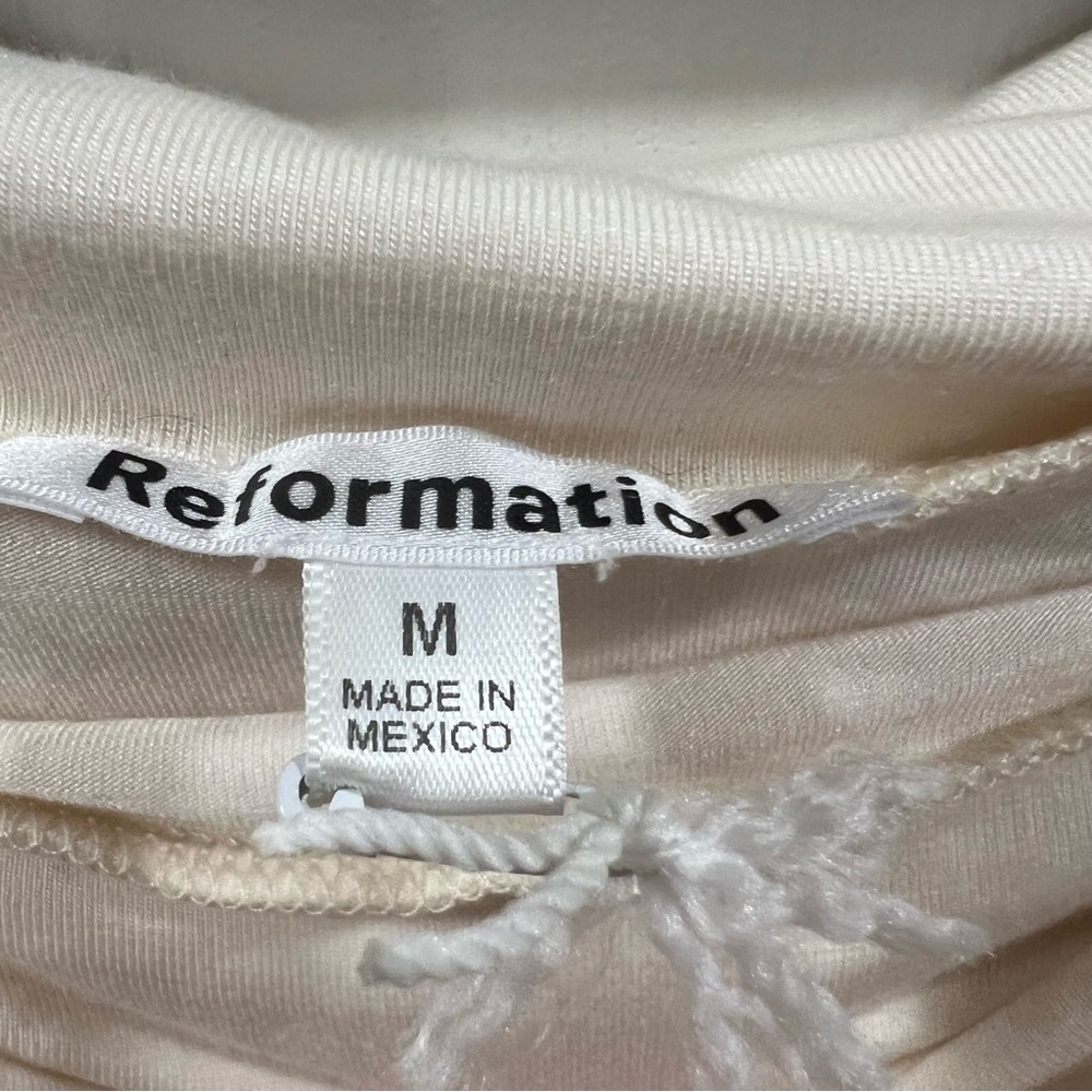 Reformation Florentina Off-Shoulder Cream Top, medium (runs small) - Picture 7 of 10
